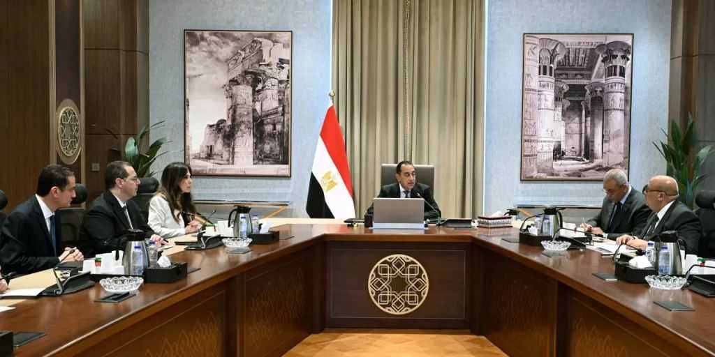رئيس الوزراء: أولوية قصوى لتنظيم السوق العقارية وضبط آلياتها