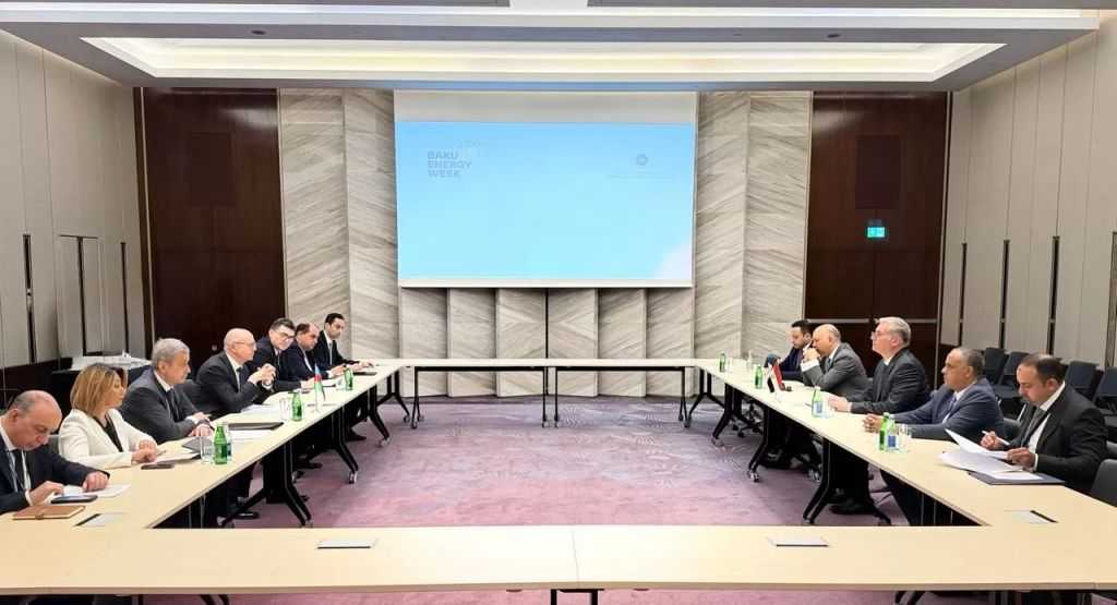 مصر وأذربيجان تبحثان سُبل توسيع مجالات التعاون المشترك في قطاع الطاقة