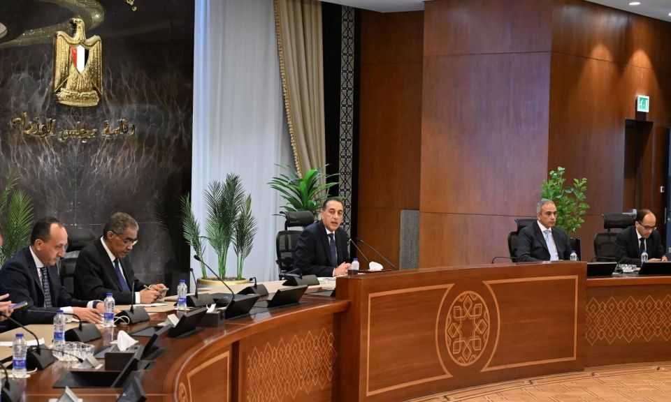 شرائح متدرجة.. رئيس الوزراء: نستهدف البدء في التحول للدعم النقدي خلال العام المالي المقبل