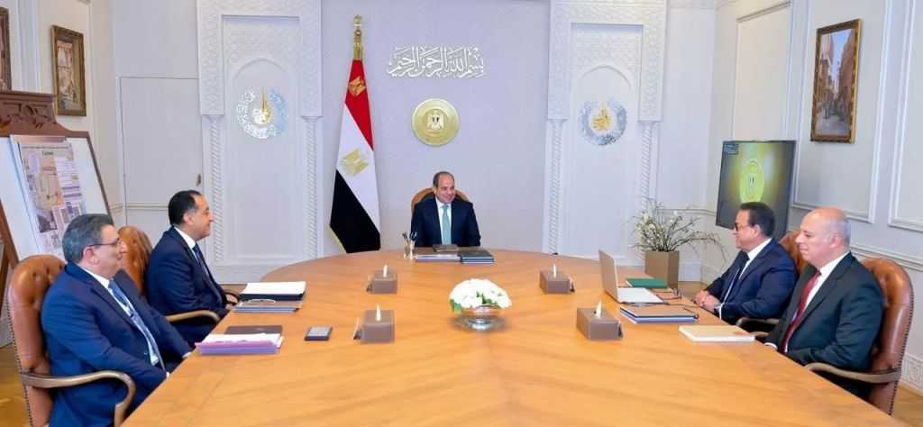 الرئيس السيسي يؤكد على ضرورة الاهتمام بتوفير بيئة استثمارية جاذبة وداعمة للاستثمارات النوعية في المجال الصحي