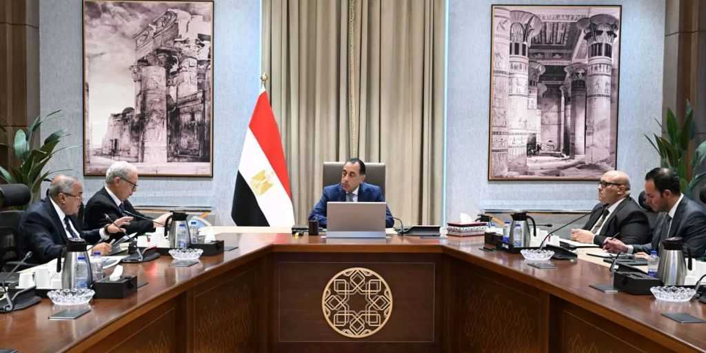 رئيس الوزراء: نعمل على إدخال الإصلاحات التشريعية لتيسير إجراءات طرح حصص من الشركات المملوكة للدولة