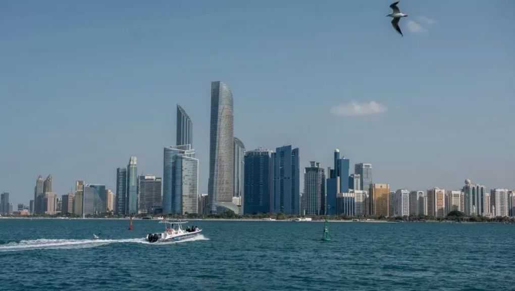 ”أبوظبي للاستثمار” يراهن على صناديق تحوط بـ15 مليار دولار