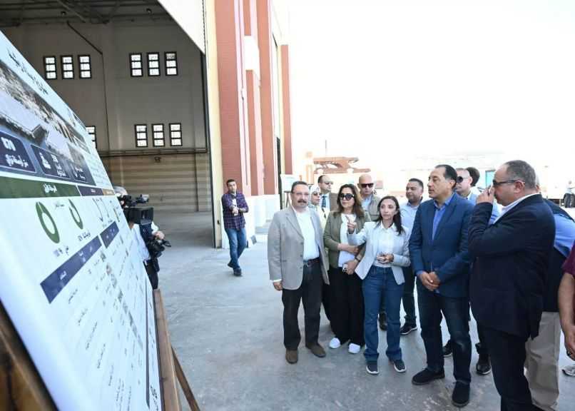 رئيس الوزراء يتفقد مشروع تطوير ميناء رشيد بتكلفة استثمارية 600 مليون جنيه