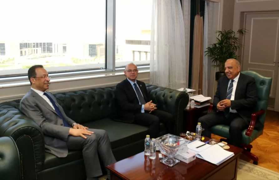 وزراء الكهرباء والاتصالات والاستثمار يبحثون توطين صناعة مراكز البيانات والاعتماد على الطاقة المتجددة