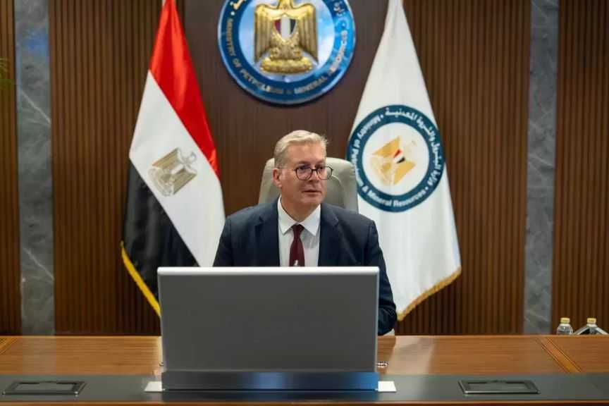 وزير البترول: إيني وتوتال يتخذان قرار الاستثمار النهائي لتنمية حقل غاز كرونوس القبرصي وربطه بالبنية التحتية المصرية