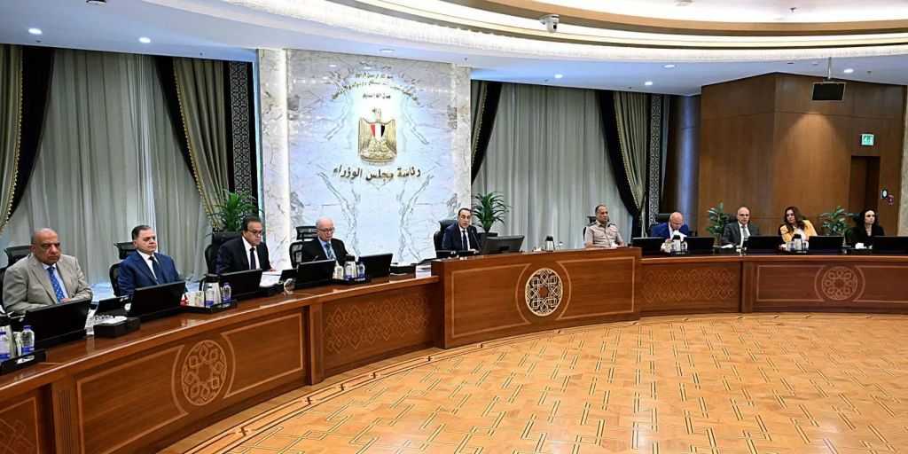 مجلس الوزراء يعتمد توصيات بزيادة قيم الإسناد للشركات لتنفيذ 37 مشروعًا لـ3 وزارات