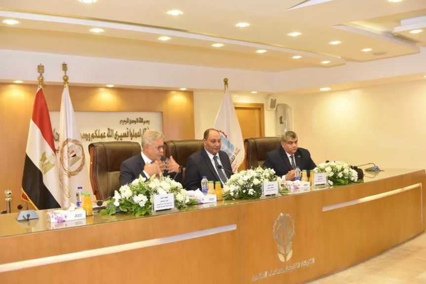 تنفيذًا للتوجيهات الرئاسية.. وزارتا التموين والزراعة و”مستقبل مصر” يُناقشون الموقف التنفيذي لمشروع “Carry On”