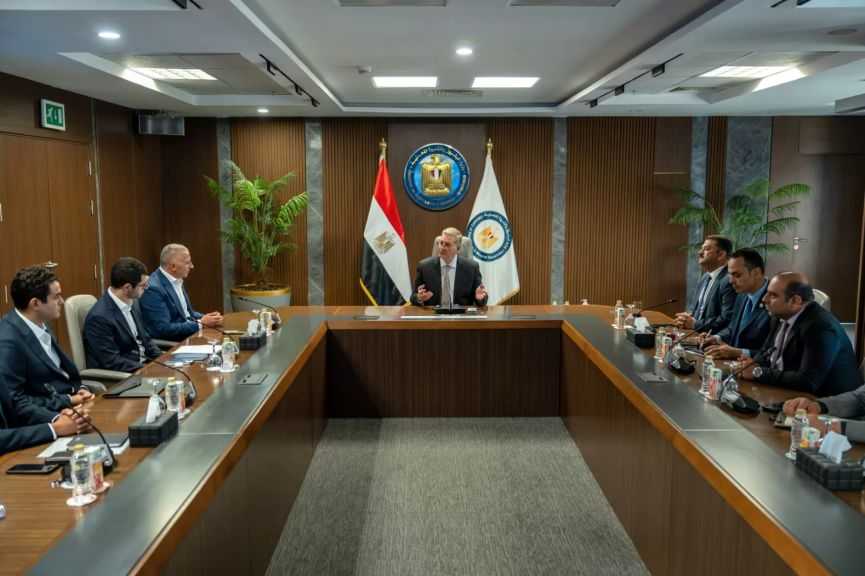 وزير البترول يُناقش مع ”السويدي إلكتريك” اللمسات النهائية لتنفيذ مجمع الصناعات الفوسفاتية بالعين السخنة