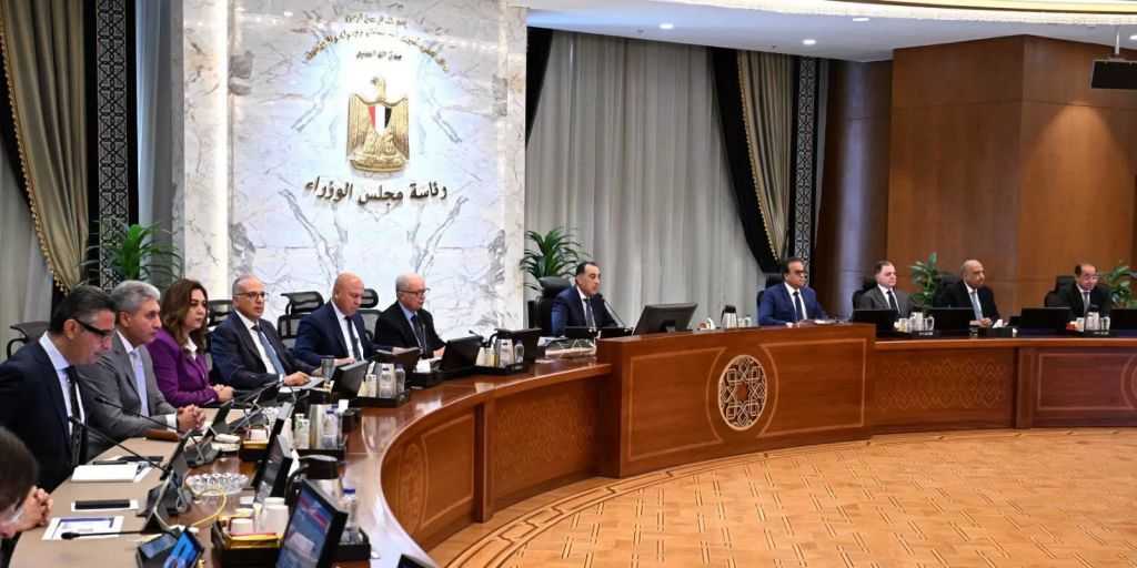 مجلس الوزراء يُوافق على إنشاء مشروع بنظام المناطق الحرة الخاصة لتصنيع الملابس الجاهزة