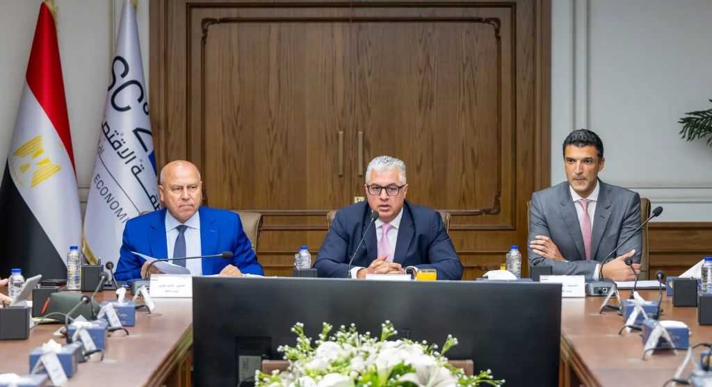 412 مشروعًا متعاقد عليها بـ”اقتصادية قناة السويس” باستثمارات 16.4 مليار دولار