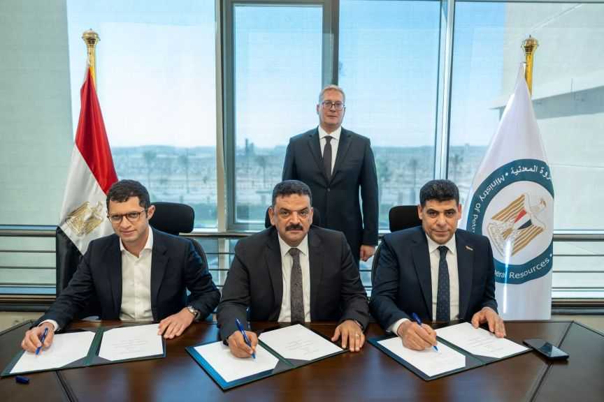 توقيع اتفاقية المساهمين لتأسيس مصنعًا لإنتاج الأسمدة الفوسفاتية بالعين السخنة
