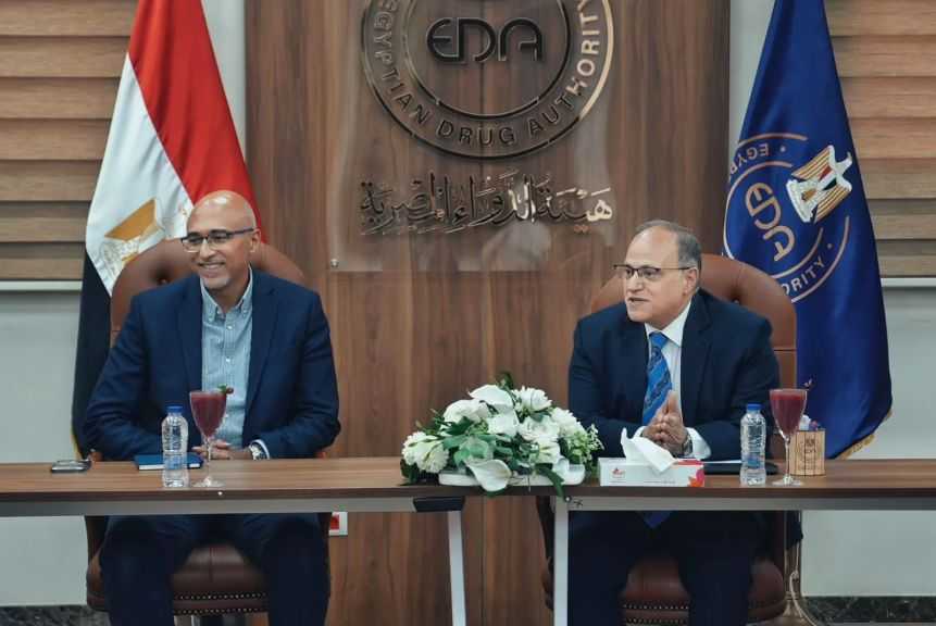 ”الغمراوي” يُناقش مع غرفة صناعة الدواء آليات دعم استقرار السوق