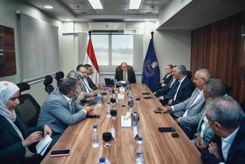 هيئة الدواء تُناقش مع شركات التوزيع ضمان الإتاحة الدوائية للمستحضرات الحيوية