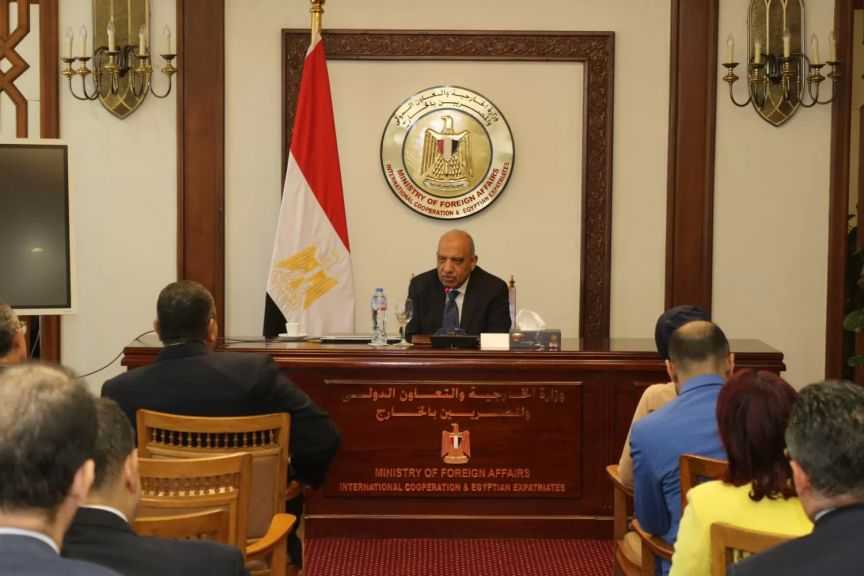 وزير الكهرباء يلتقي برؤساء البعثات الدبلوماسية والقنصلية بالخارج ويطرح مجالات العمل المشترك