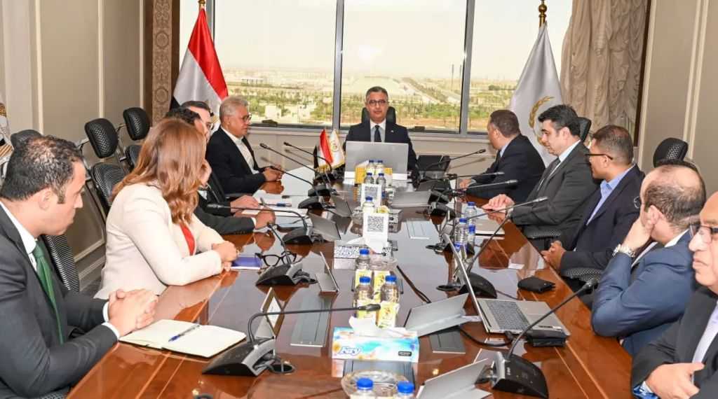 وزير التموين يُناقش مع ”أورانج مصر” سُبل التعاون في تنفيذ مشروع ”كاري أون”