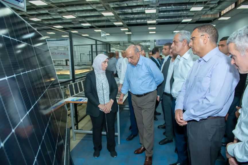 وزير الإنتاج الحربي يستقبل وزير الكهرباء ومحافظ القليوبية في بنها للصناعات الإلكترونية