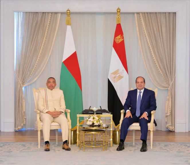 رئيسا مصر ومدغشقر يؤكدان على ضرورة تعزيز العلاقات بمجالات الزراعة والطاقة والبنية التحتية