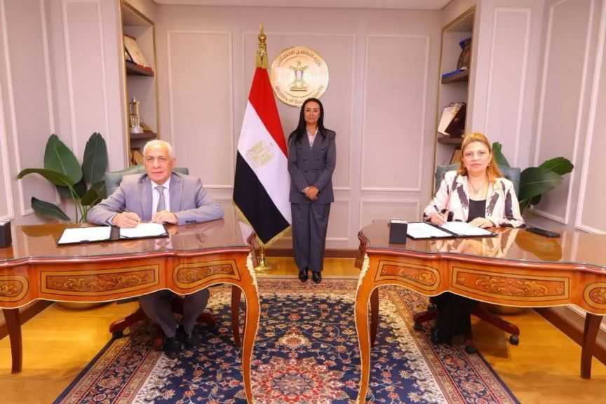 صندوق دعم الصناعات الريفية والبيئية يوقع عقودًا لتمويل مشروعات متناهية الصغر