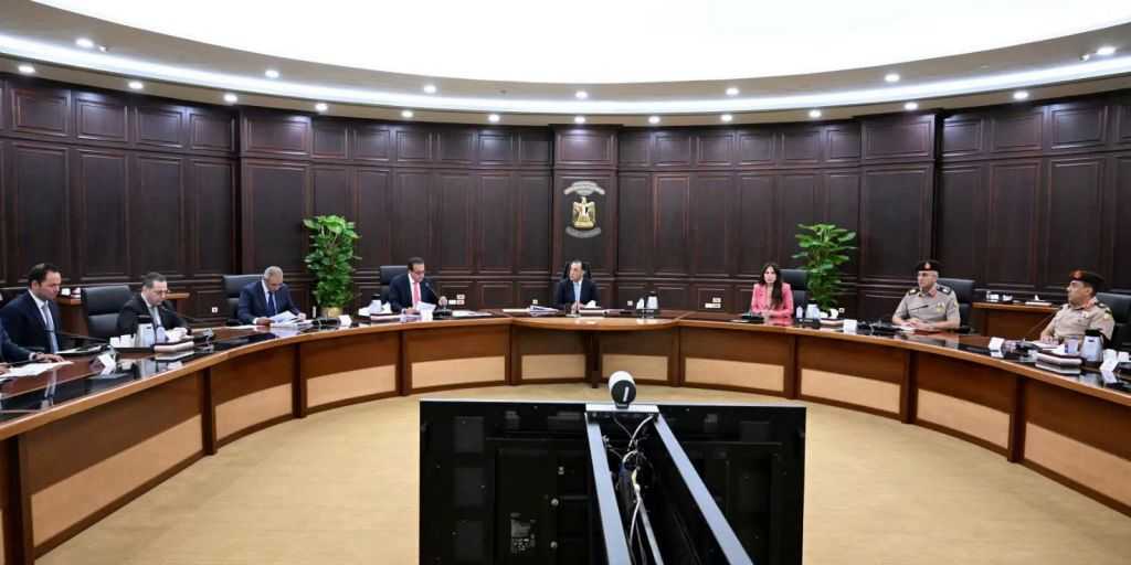 باستثمارات 5 مليارات دولار.. رئيس الوزراء يُناقش مقترحًا لإنشاء مدينتين طبيتين بالعاصمة الجديدة والعلمين