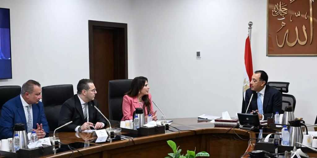 ”مدبولي” يُتابع مقترحًا لمشروع قانون الاتحاد المصري للمطورين العقاريين