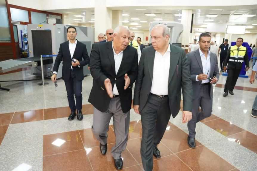 وزير الطيران يتفقد مطار مطروح لمتابعة جهازية التعامل مع معدلات الحركة المتوقعة خلال الصيف