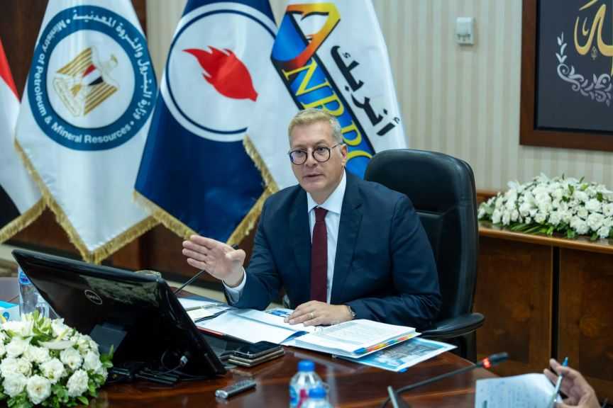 وزير البترول: الاستثمار في مشروعات رفع كفاءة معامل التكرير ذو جدوى اقتصادية كبيرة في تقليل أعباء الفاتورة الاستيرادية