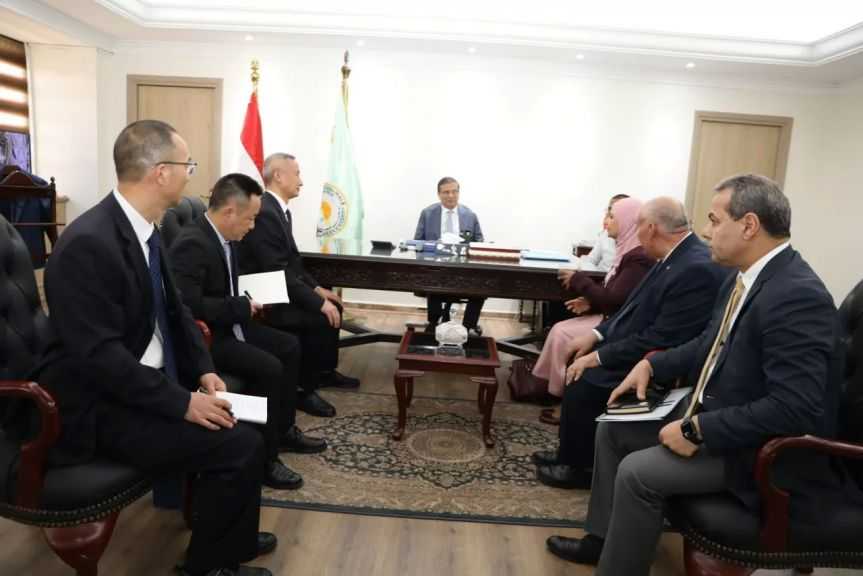 وزير الزراعة يُناقش مع ”إيكاما” الصينية توطين صناعة المبيدات