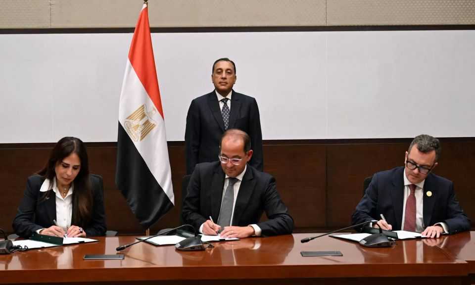 بنك الاستثمار القومي يٌوقع اتفاقيتي تسوية مديونية ”الوطنية للإعلام” و”المجتمعات العمرانية” بإجمالي 98.1 مليار جنيه