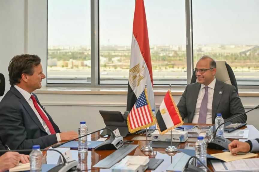 مصر والولايات المتحدة تبحثان تعزيز التعاون الاقتصادي والاستثماري