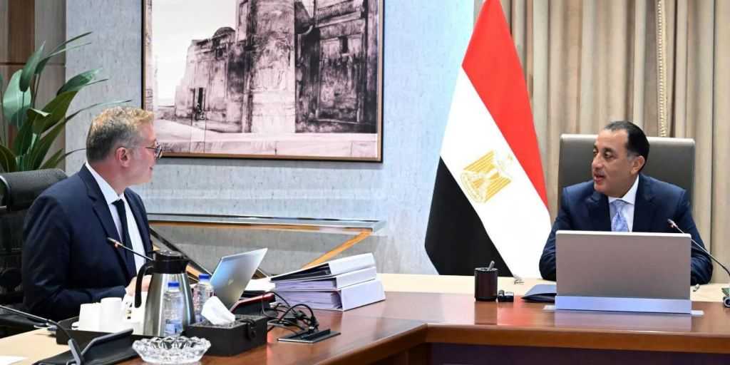 رئيس الوزراء: نحرص على ضمان استدامة توفير المنتجات البترولية والغاز الطبيعي لمختلف القطاعات