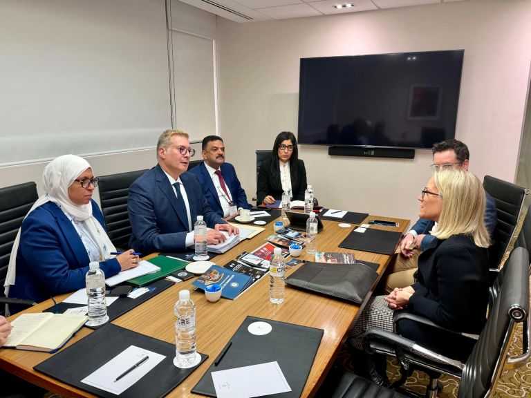 وزير البترول يُناقش مع ”جولد فيلدز” الاستثمار لإنتاج الذهب والنحاس في مصر