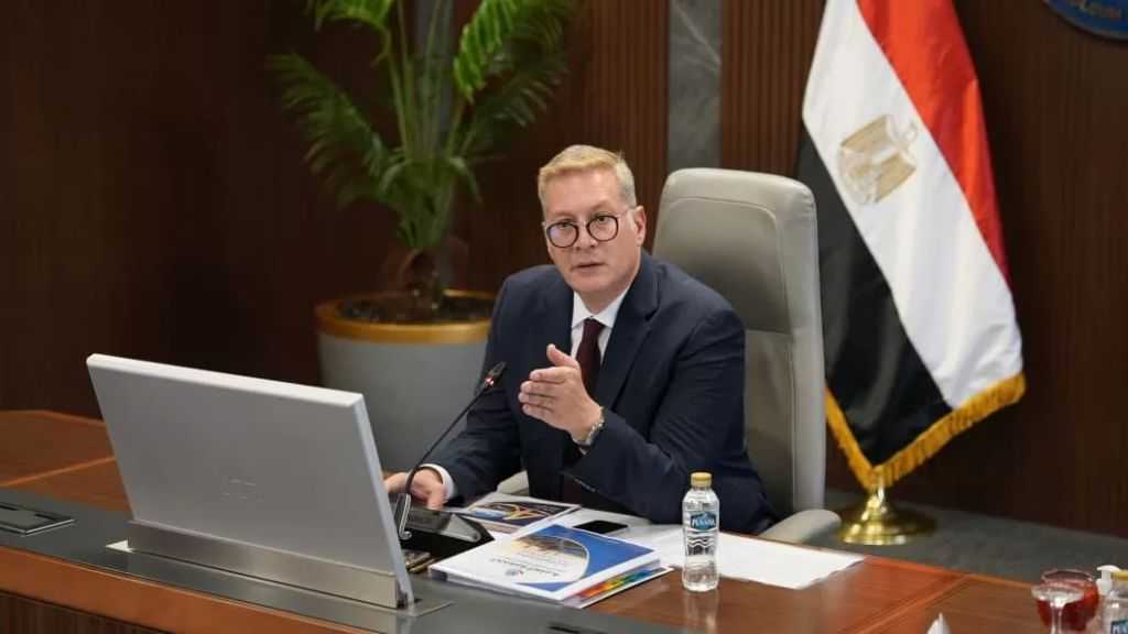 وزير البترول: تطوير معامل التكرير والتوسع في قدرات التخزين والتداول في مقدمة أولويات القطاع