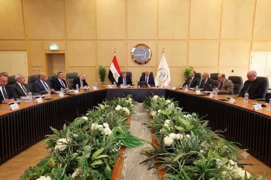 وزير النقل: ”قناة السويس لتنمية المواني” ذراع رئيسية لتعظيم دور مصر في حركة التجارة العالمية