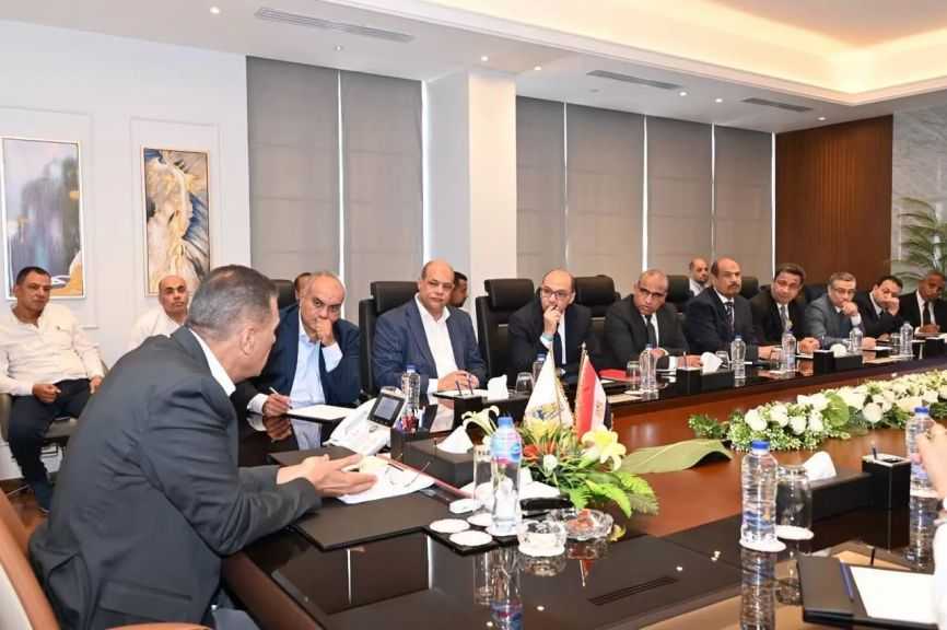 ”المالية”: ندعم جهود المحافظات الهادفة لتعزيز قدرتها على جذب الاستثمارات المحلية