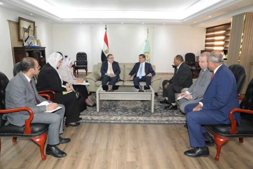 وزير الزراعة يؤكد أهمية سد العجز في قطاعات الإرشاد الزراعي والخدمات البيطرية