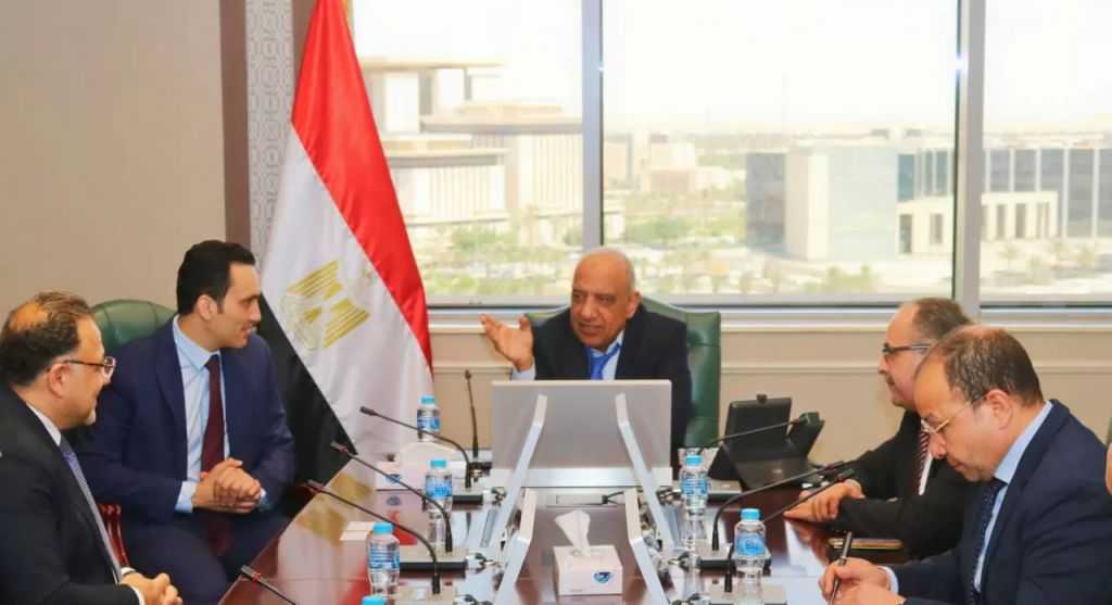 وزير الكهرباء يبحث مع «هيدروفولتا» البلجيكية التعاون في تحلية المياه ومعالجة المياه الجوفية