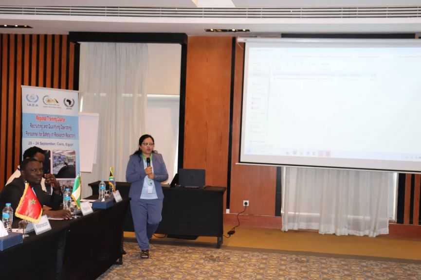 «الطاقة الذرية» تنظم دورة تدريبية عن توظيف وتأهيل أطقم تشغيل مفاعلات البحوث لتعزيز الأمان النووي