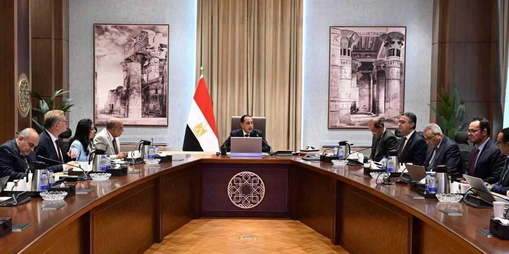 رئيس الوزراء يناقش محاور جلستي الطاقة والحماية المجتمعية المنتظر إقامتهما خلال منتدى مصر 2026