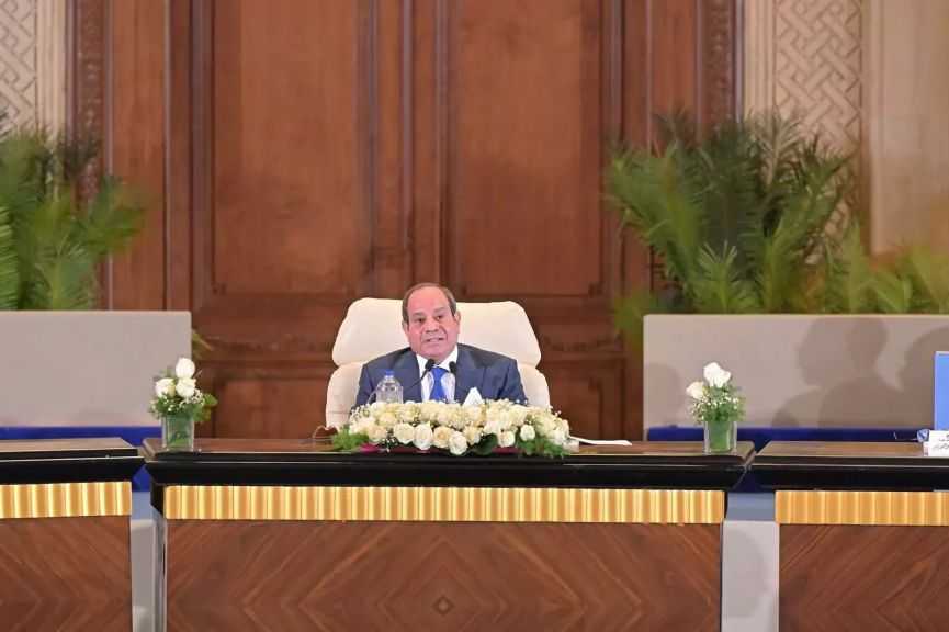 الرئيس السيسي: احتياطات مصر من السلع الاستراتيجية تكفي لمدة 6 شهور.. و”مستقبل مصر” يشرف على البحيرات