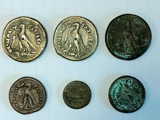 شكل العملات الأثرية