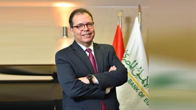 أحمد السعيد رئيس قطاع الاستثمار وأمناء الاستثمار في البنك الأهلي المصري