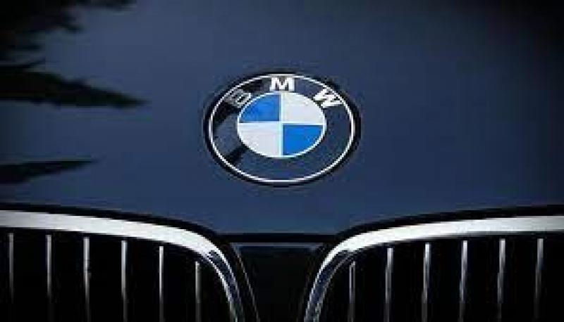  BMW