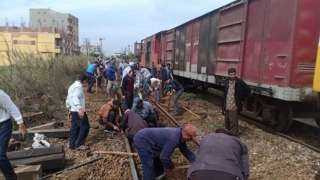 عاجل| تفاصيل خروج عربات قطار غلال عن القضبان في مصر