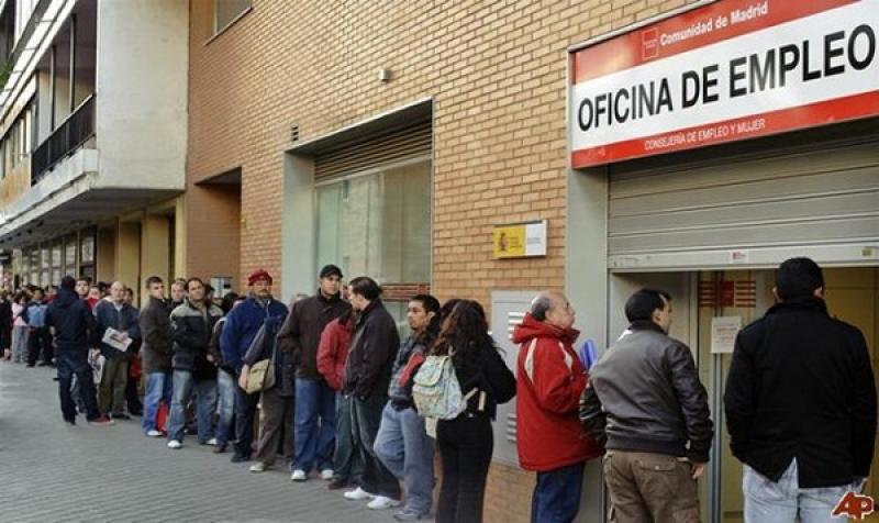 عدد العاطلين عن العمل في إسبانيا