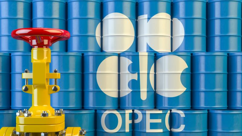 أوبك بلس توافق على خفض إنتاج النفط