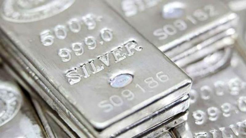 الطلب العالمي على الفضة