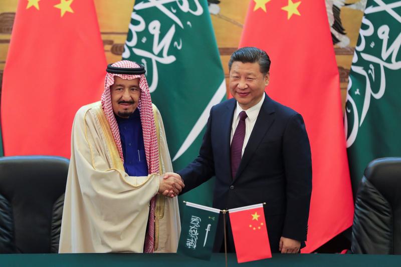 الملك سلمان بن عبد العزيز  و الرئيس الصيني شي جين بينغ