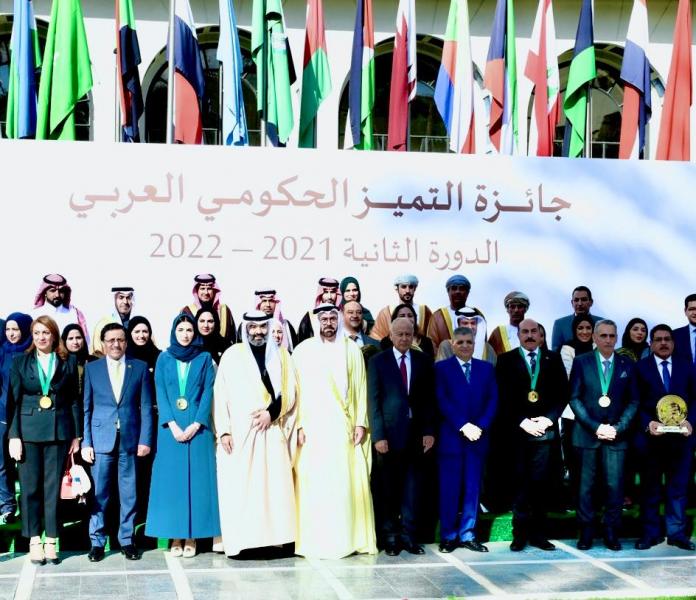 هيئة قناة السويس تحصد جائزة أفضل هيئة ومؤسسة عربية خلال 2022
