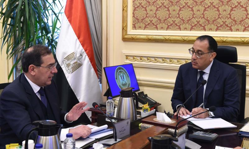 رئيس الوزراء يتابع مشروع «الصودا آش ومشتقاتها»