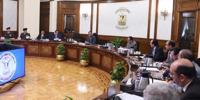 اجتماع مناقشة مشروعات شمال سيناء